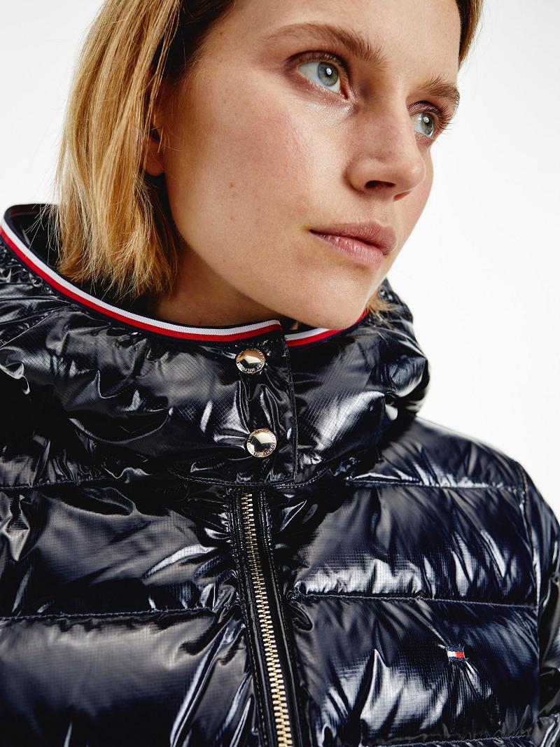 Női Tommy Hilfiger Glossy Csuklyás Puffer Kabátok Sötétkék | HU 31ILH